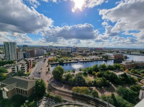 Beautiful 2 bedroom apartment Salford quays